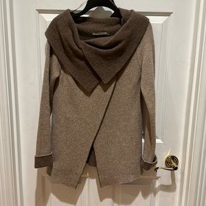 Beautiful lightweight brown and light brown wool wrap